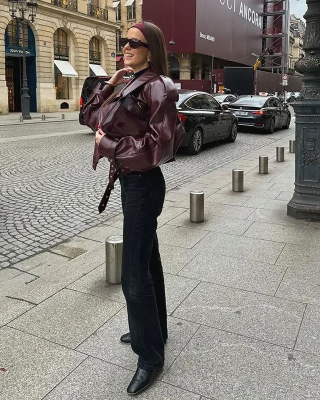 Cherry Lady – L’Attitude du Cuir, L’Élégance du Style