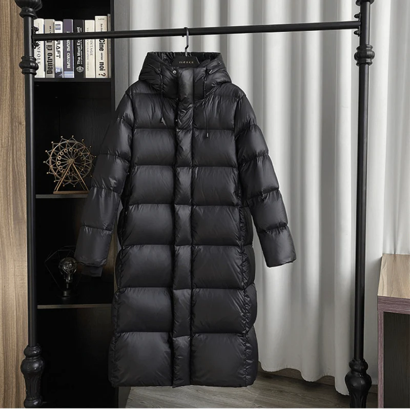 Lea - Manteau Long en Duvet Noir Stylé pour l'Hiver pour Femmes