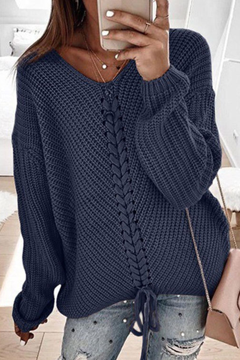 Ronde | Pull en maille avec nœud central tressé – Élégance simple et confort chic