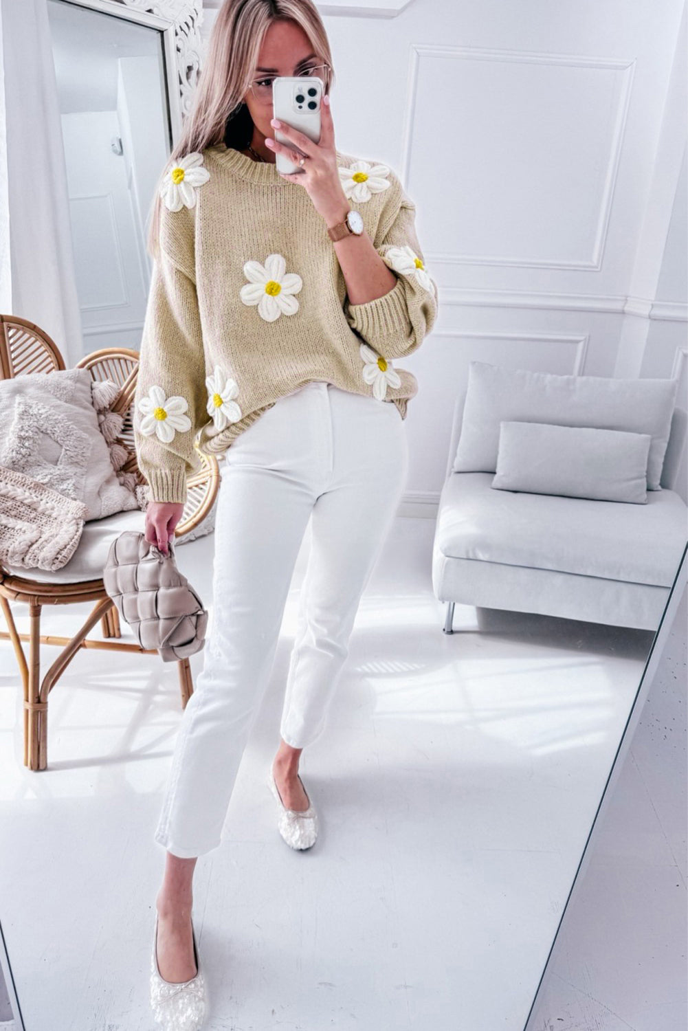 Pull en maille parcheminée à motif floral beige femmes