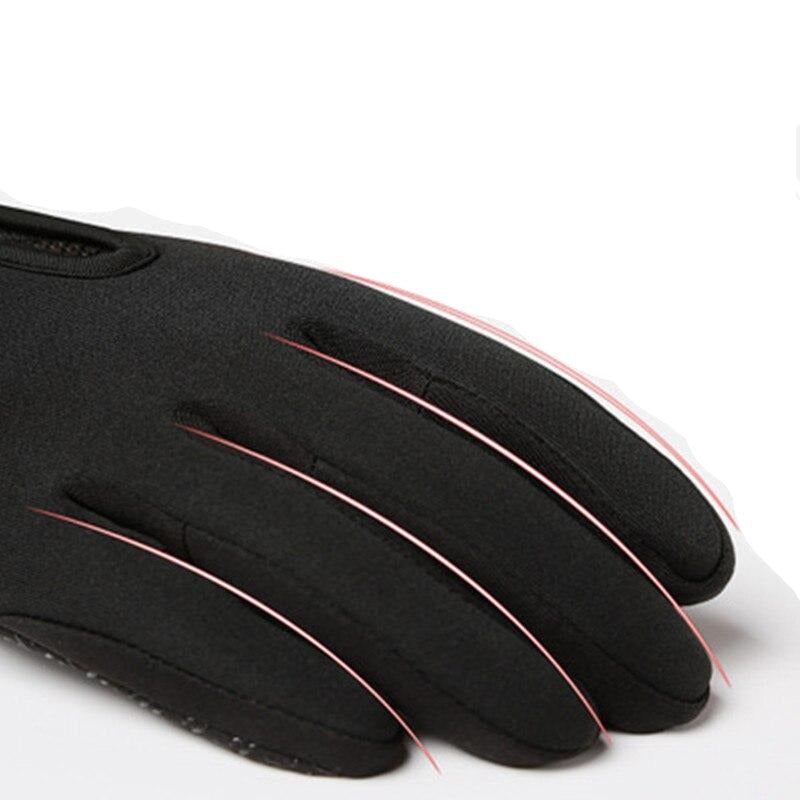 Gants imperméables et coupe-vent