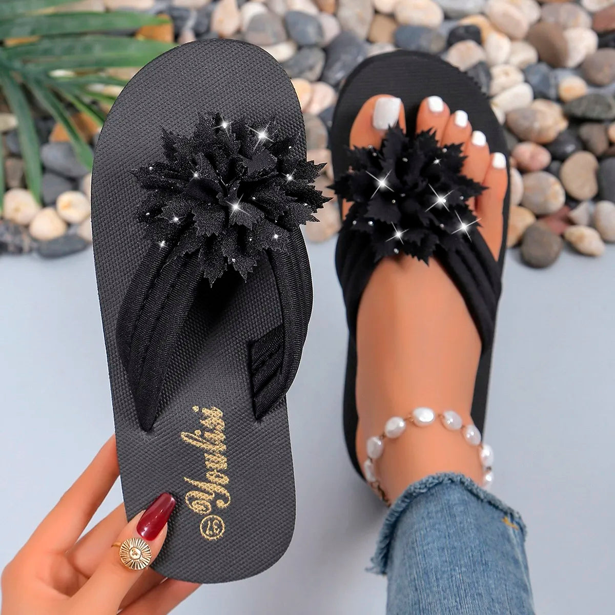 Sandales plates de plage florales pour femmes