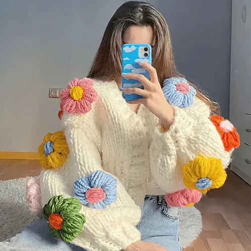 Calantha | Cardigan fleuri épais au charme vintage